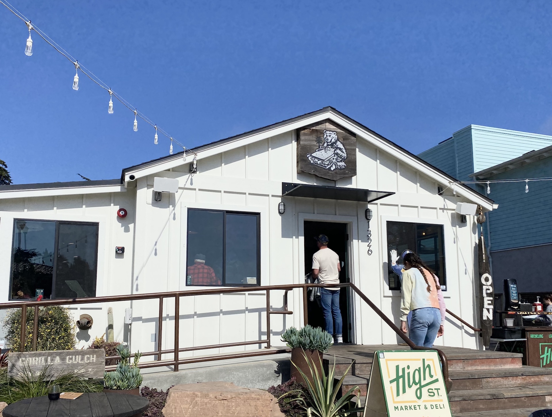 SLO: High Street Market & Deli